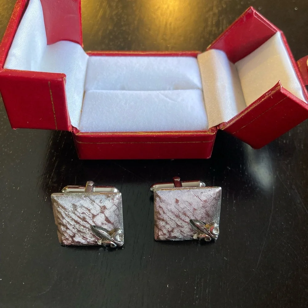 Vintage Swank Silver Tone Cufflinks in box